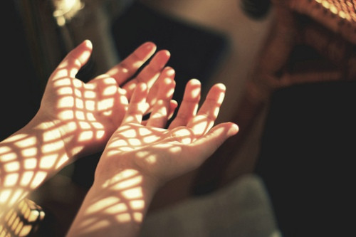 清新简单又有哲理的唯美英文句子带图片14